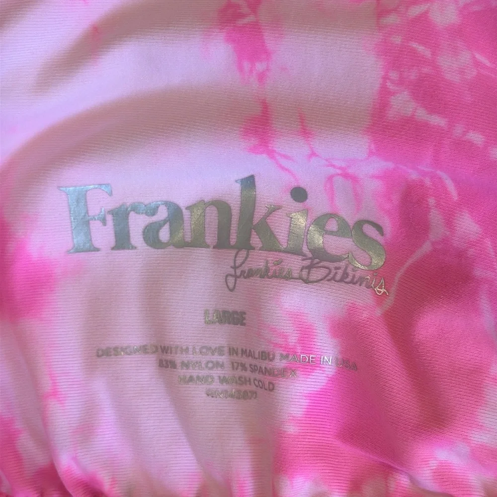 Frankie’s Bikini’s - Triangle Bikini Top Pink Tie-Dye - Size: Large